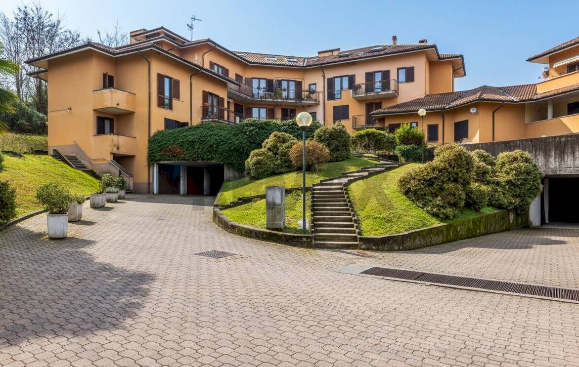 Casa all\'aperto - Appartamento via castello
 
84, Porto Valtravaglia - foto 1