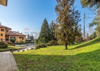 Giardino - Appartamento via castello
 
84, Porto Valtravaglia - foto 3