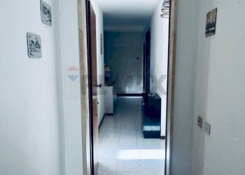 Hall / corridoio - Appartamento via castello
 
84, Porto Valtravaglia - foto 4