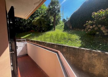 Balcone - Appartamento via castello
 
84, Porto Valtravaglia - foto 10