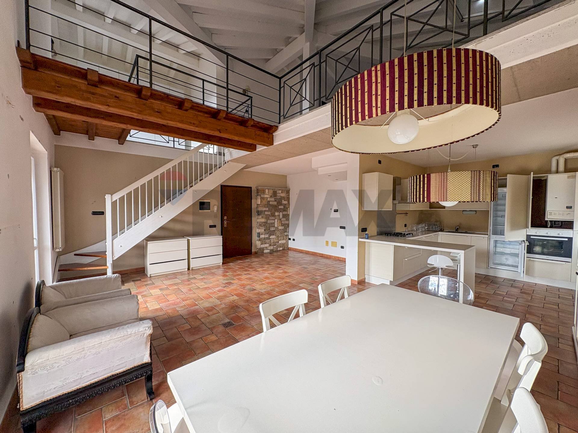 Sala da pranzo - Two-room apartment Via del Fontanino
 
5, Saltrio - photo 2