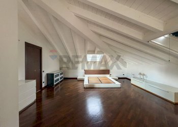 Stanza vuota - Two-room apartment Via del Fontanino
5, Saltrio - photo 25