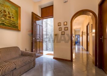 Ingresso - Appartamento Via Nicolò Turrisi
 
39, Palermo - foto 3