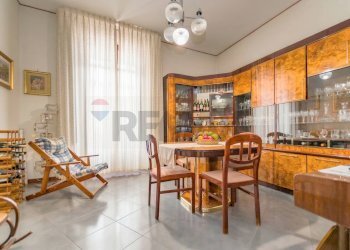 Sala da pranzo - Appartamento Via Nicolò Turrisi
 
39, Palermo - foto 19