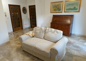 Soggiorno - Appartamento Via Pirandello
2, Campo di Giove - foto 8