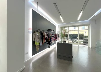 Cabina armadio - Stabile - Palazzo via cesare battisti
 
24, San Giuseppe Vesuviano - foto 3