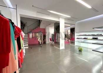 Ricezione / Lobby - Stabile - Palazzo via cesare battisti
 
24, San Giuseppe Vesuviano - foto 7