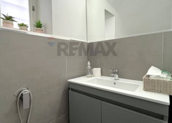 Bagno - Stabile - Palazzo via cesare battisti
 
24, San Giuseppe Vesuviano - foto 11