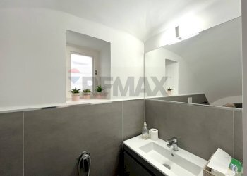 Bagno - Stabile - Palazzo via cesare battisti
 
24, San Giuseppe Vesuviano - foto 13