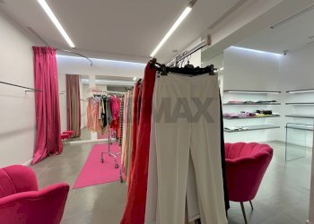 Cabina armadio - Stabile - Palazzo via cesare battisti
 
24, San Giuseppe Vesuviano - foto 16