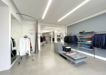 Cabina armadio - Stabile - Palazzo via cesare battisti
 
24, San Giuseppe Vesuviano - foto 24