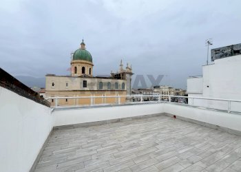 Terrazza - Stabile - Palazzo via cesare battisti
 
24, San Giuseppe Vesuviano - foto 35