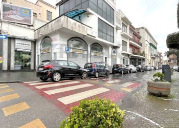 Edificio all\'aperto - Stabile - Palazzo via cesare battisti
 
24, San Giuseppe Vesuviano - foto 43