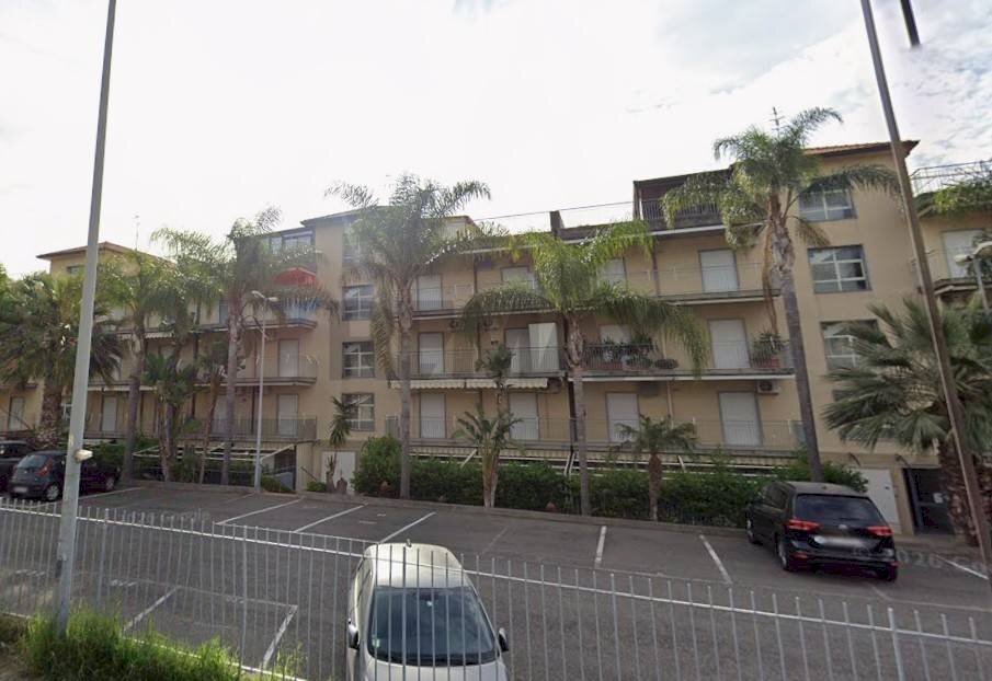 Edificio all\'aperto - Appartamento Via Piccolo Torrente Pagliara
 
20, Roccalumera - foto 1