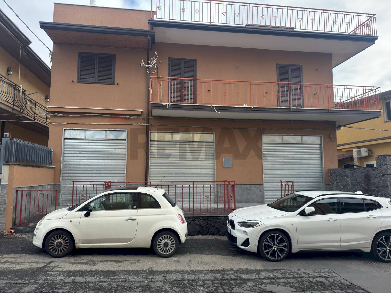 Edificio all\'aperto - Shop via dei calici
 
37, Catania - photo 1