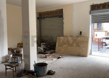 Stanza vuota - Negozio via dei calici
 
37, Catania - foto 5