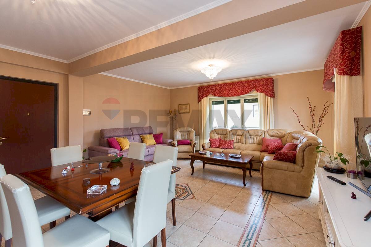 Sala da pranzo - Apartment Via della Chiesa
 
31, Fiumefreddo di Sicilia - photo 2