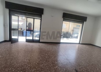 Stanza vuota - Locale Commerciale via IV Traversa
 
86/c 86/d, Belpasso - foto 9