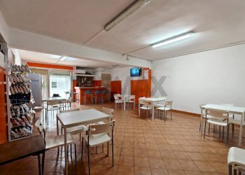 Sala da pranzo - Box Via G. di Vagno
 
40-42, Mattinata - foto 13