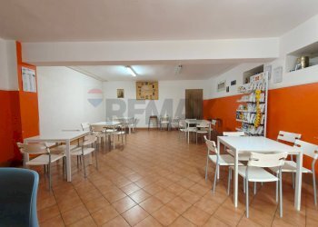 Sala da pranzo - Box Via G. di Vagno
 
40, Mattinata - foto 7