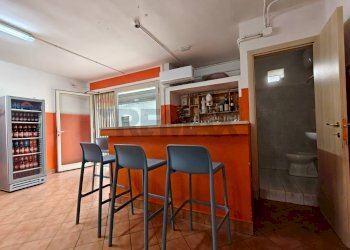 Sala da pranzo - Box Via G. di Vagno
 
40, Mattinata - foto 8