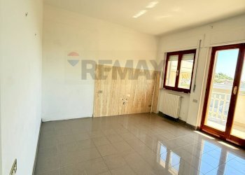 Stanza vuota - Quadrilocale Viale dell'Emigrante
 
82, Mattinata - foto 21