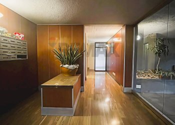 Hall / corridoio - Quadrilocale Via Dei Canzi
 
22, Milano - foto 15