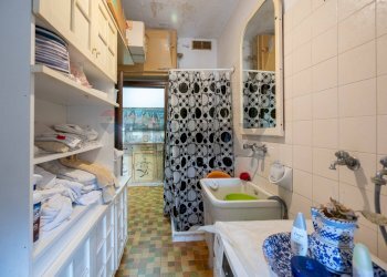 Bagno - Quadrilocale Piazzale Francia
 
1, Carpi - foto 16