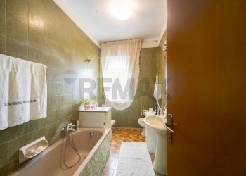 Bagno - Quadrilocale Piazzale Francia
 
1, Carpi - foto 26