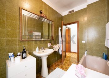 Bagno - Quadrilocale Piazzale Francia
 
1, Carpi - foto 29