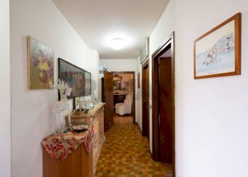 Hall / corridoio - Quadrilocale Piazzale Francia
 
1, Carpi - foto 35