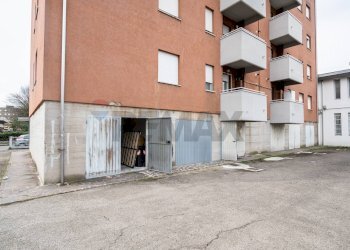 Edificio all\'aperto - Quadrilocale Piazzale Francia
 
1, Carpi - foto 44