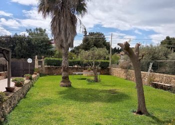 Giardino - Casa semi indipendente via dei cristalli
 
29, Siracusa - foto 1