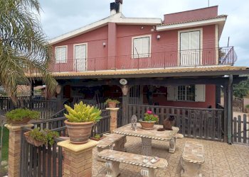 Casa all\'aperto - Casa semi indipendente via dei cristalli
 
29, Siracusa - foto 12