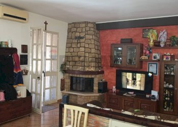 Soggiorno - Casa semi indipendente via dei cristalli
 
29, Siracusa - foto 40