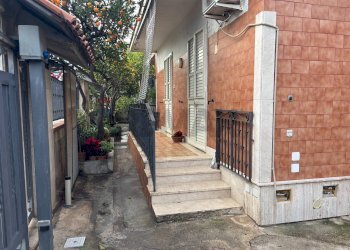 Casa all\'aperto - Casa semi indipendente VIA RESUTTANO
 
6, Siracusa - foto 3