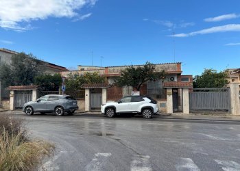 Edificio all\'aperto - Casa semi indipendente VIA RESUTTANO
 
10, Siracusa - foto 1