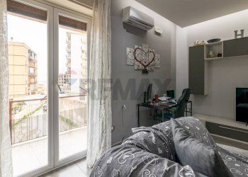 Soggiorno - Quadrilocale via Salvatore Monte Forte
 
66, Siracusa - foto 11