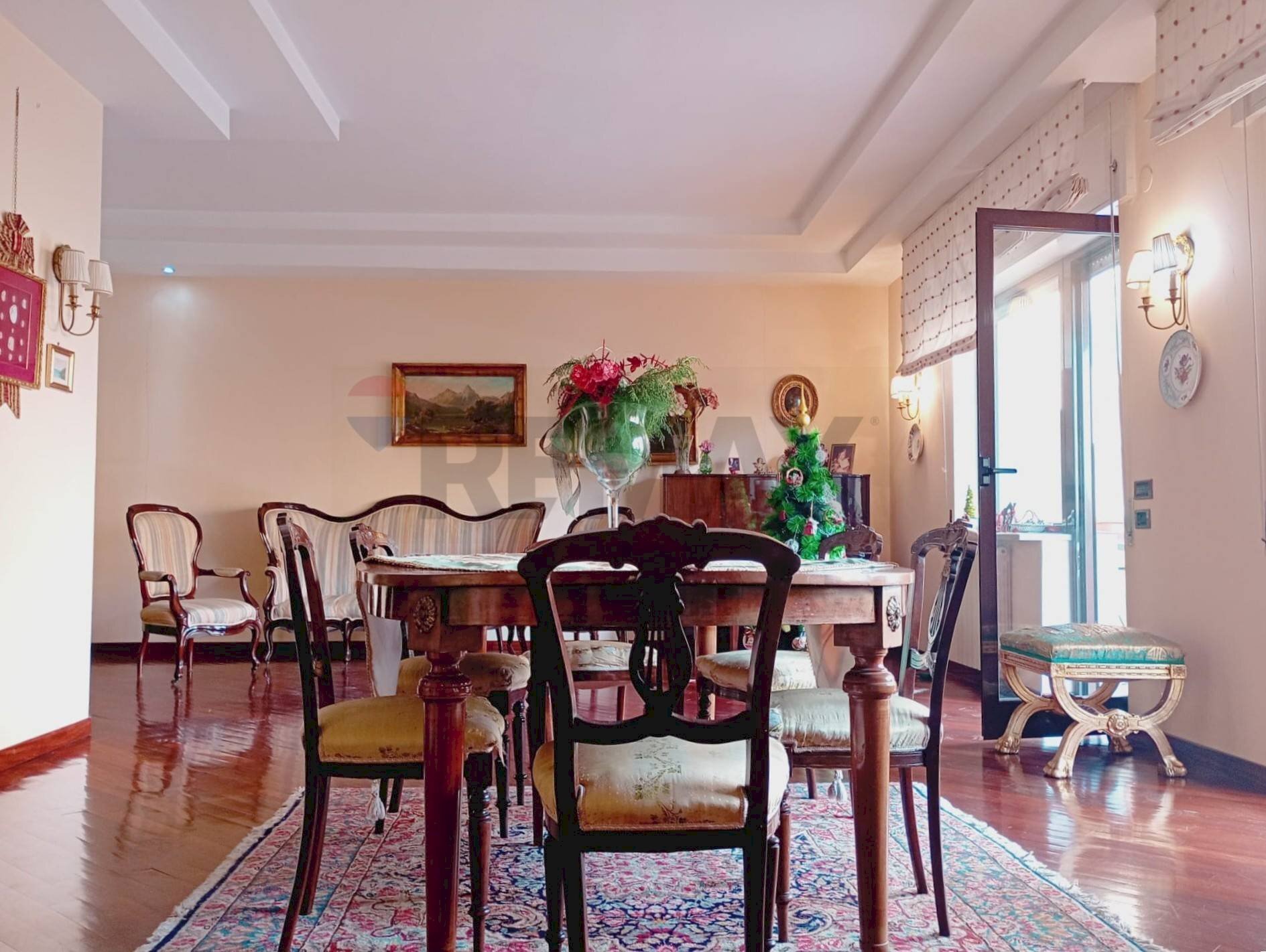 Sala da pranzo - Appartamento VIA DELLE VILLE
 
32, Caserta - foto 3