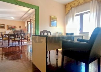 Sala da pranzo - Appartamento VIA DELLE VILLE
 
32, Caserta - foto 26