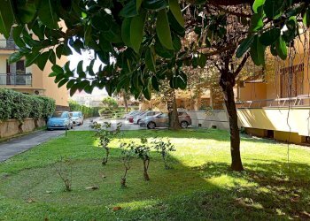 Giardino - Appartamento VIA DELLE VILLE
 
32, Caserta - foto 30