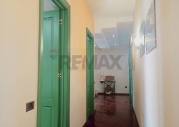 Hall / corridoio - Appartamento VIA DELLE VILLE
 
32, Caserta - foto 55