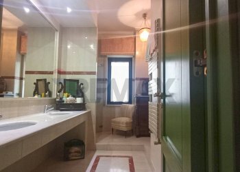 Bagno - Appartamento VIA DELLE VILLE
 
32, Caserta - foto 60