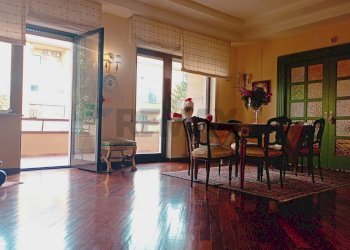 Sala da pranzo - Appartamento VIA DELLE VILLE
 
32, Caserta - foto 75