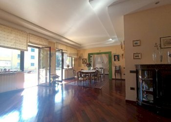 Sala da pranzo - Appartamento VIA DELLE VILLE
 
32, Caserta - foto 146