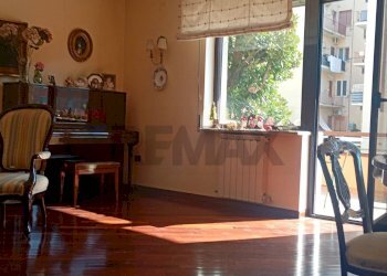 Sala da pranzo - Appartamento VIA DELLE VILLE
 
32, Caserta - foto 122