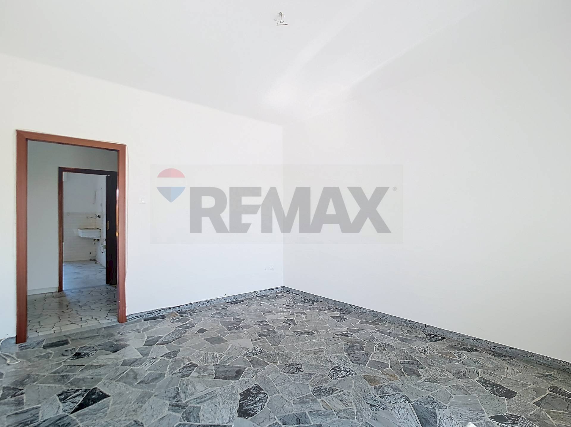 Stanza vuota - Quadrilocale Corso Del Popolo
 
114, Venezia - foto 3