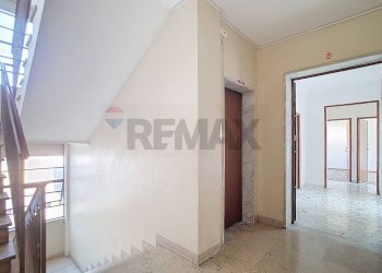Hall / corridoio - Four-room apartment Corso Del Popolo
 
114, Venezia - photo 23