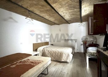 Camera / camera da letto - Semi-detached house via Palombo
snc, Fossa - photo 6