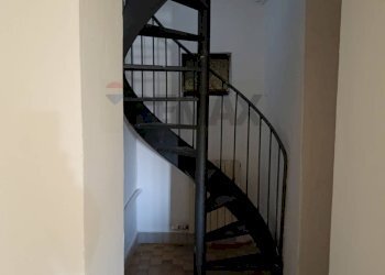 Scale - Casa semi indipendente località sartorona
 
33, Pieve Porto Morone - foto 7